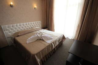 Гостиница Золотая Империя Лазаревское Стандартный двухместный номер с 1 кроватью или 2 отдельными кроватями-3