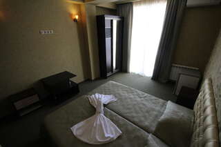 Гостиница Золотая Империя Лазаревское Стандартный двухместный номер с 1 кроватью или 2 отдельными кроватями-6