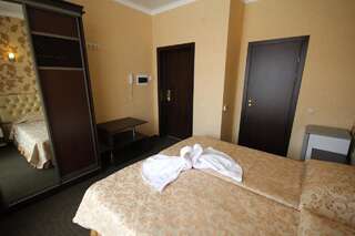Гостиница Золотая Империя Лазаревское Стандартный двухместный номер с 1 кроватью или 2 отдельными кроватями-8