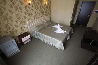 Гостиница Золотая Империя Лазаревское Стандартный двухместный номер с 1 кроватью или 2 отдельными кроватями-14